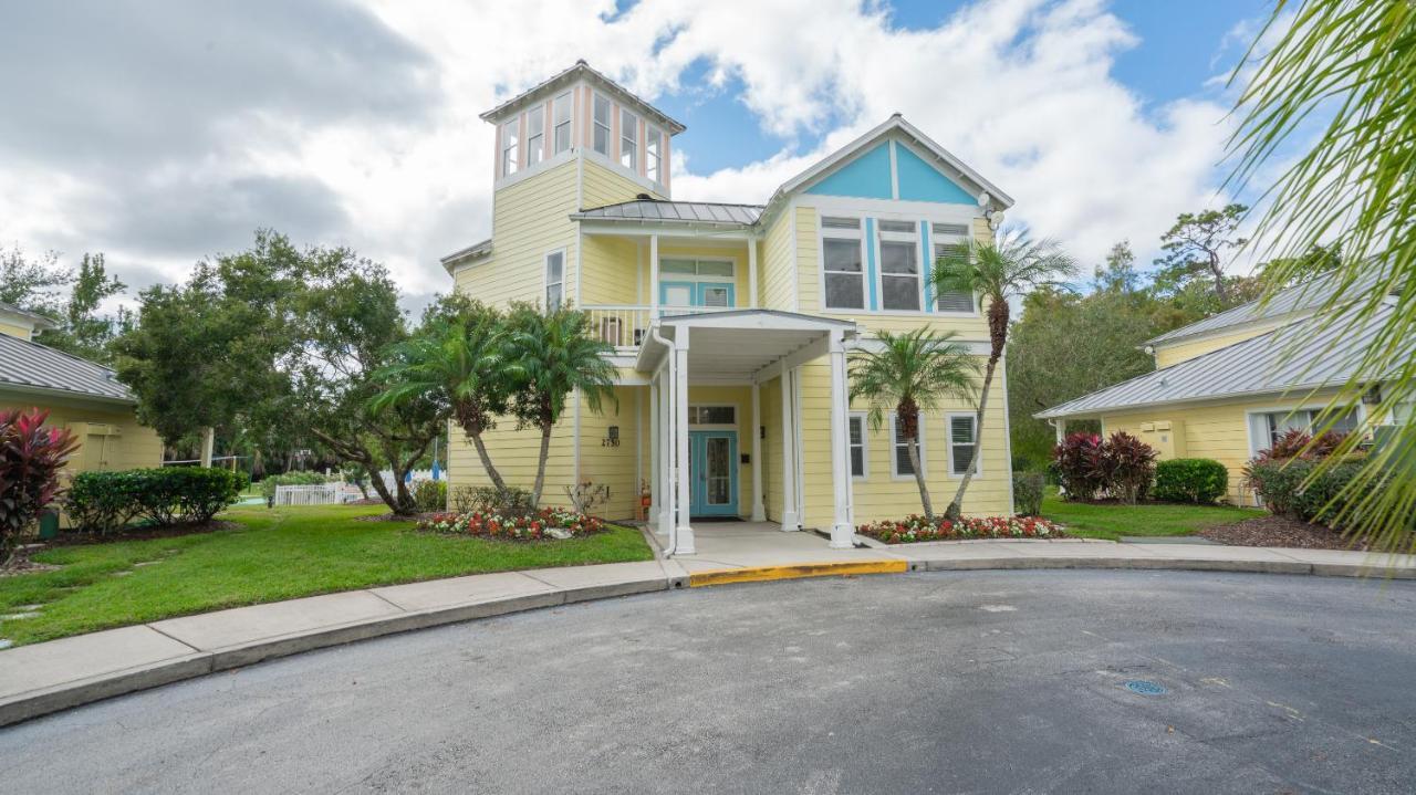 Barefoot Suite Celebration Exterior photo